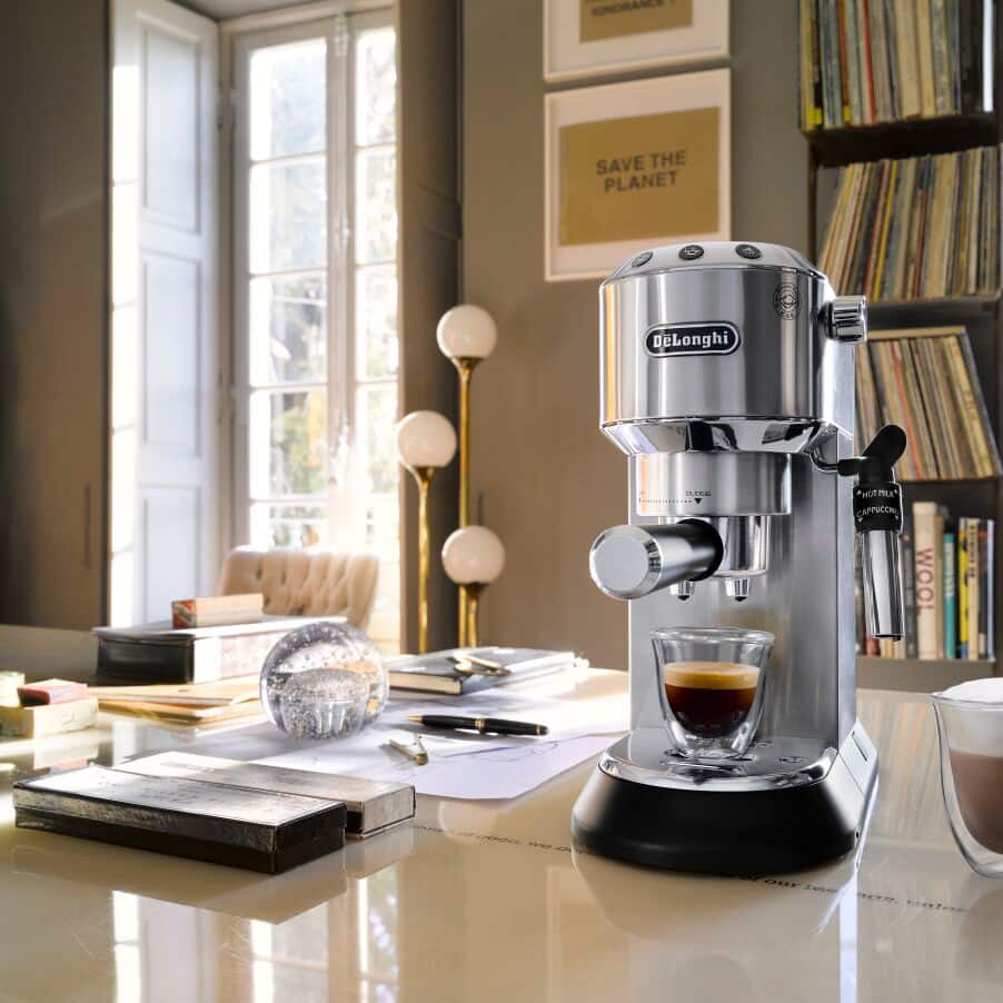 De'Longhi Dedica Machine à Expresso (EC685.M)